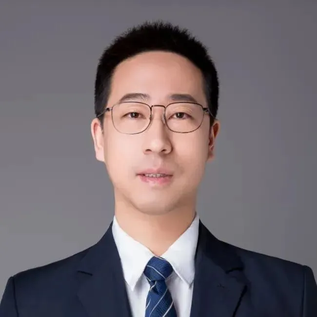 王建强